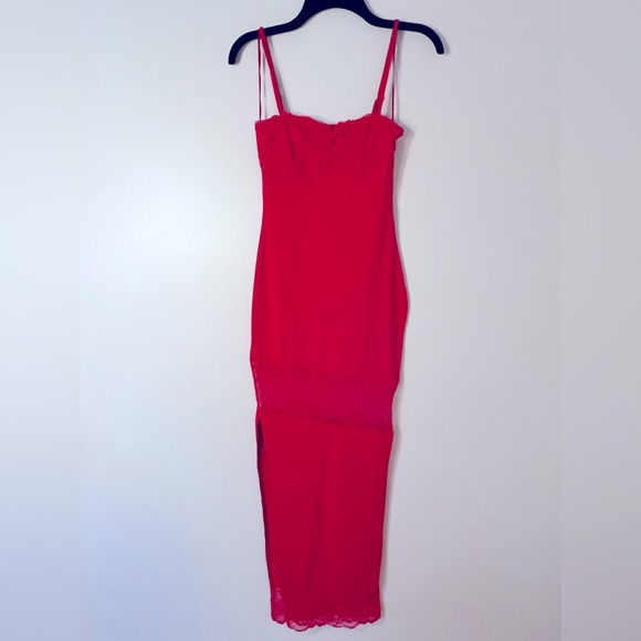 NWT Superdown Gemma Maxi Dress in Red, size XS - Picture 5 of 9